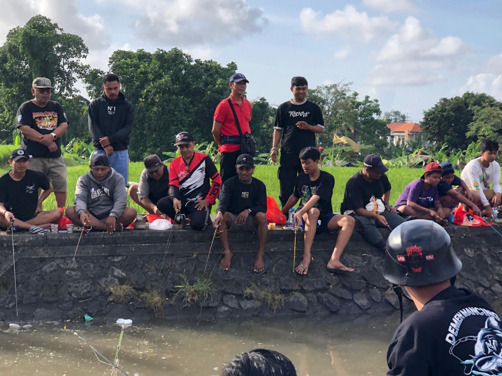 ST. Tunas Kusuma Sukses Gelar Lomba Mancing Aliran Sungai Deras di Desa Dalung